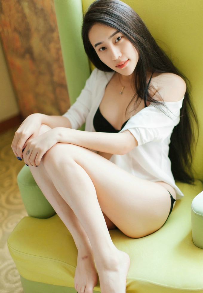 安兔子baby居家私房性感内衣美乳写真