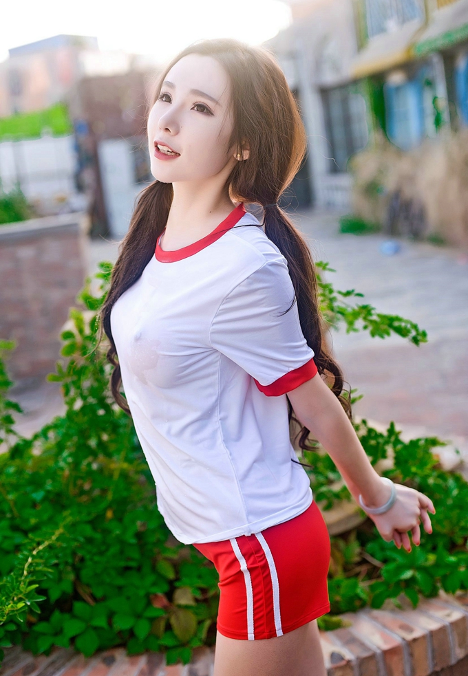 可爱卖萌美少女萌琪琪Irene真空诱惑写真