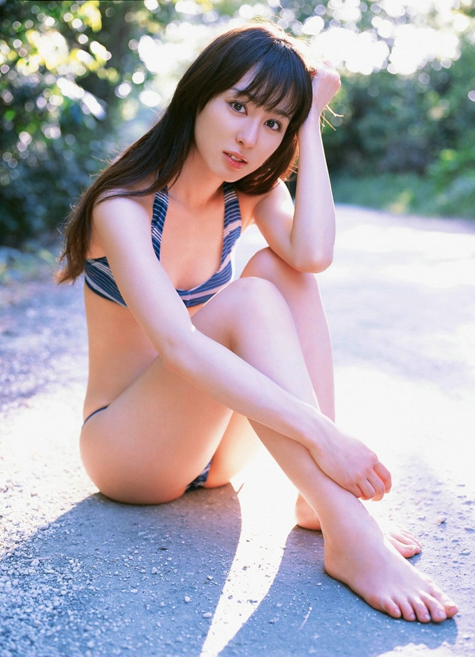 性感迷人气质嫩模火辣写真
