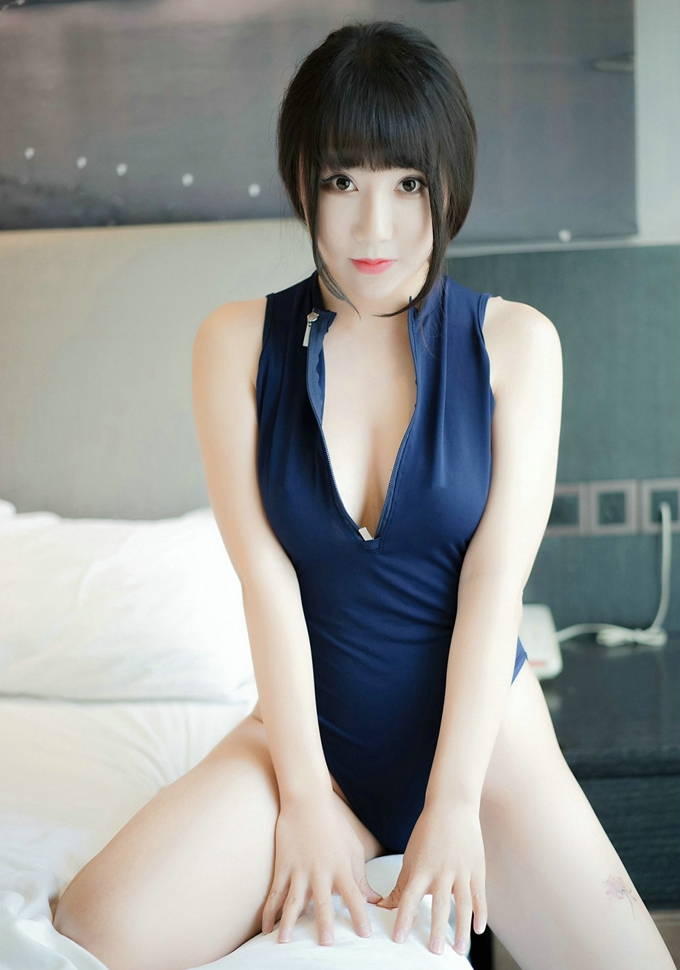 夏笑笑Summer死库水巨乳私房居家写真