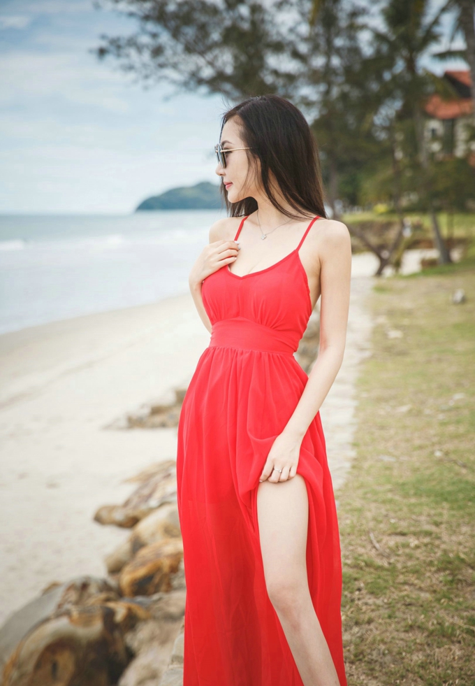 红色长裙美腿Yumi-尤美气质迷人写真
