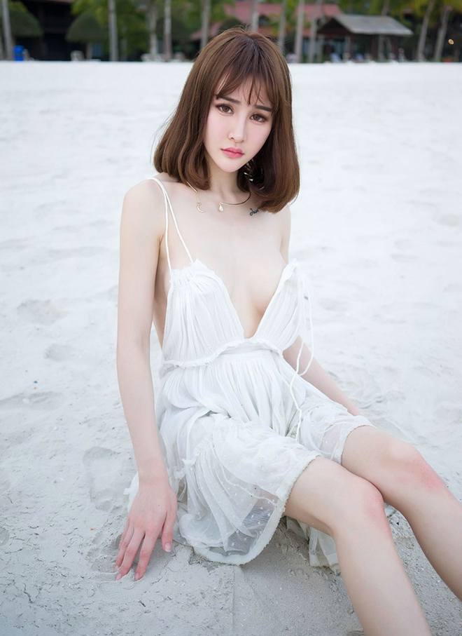清纯性感玉女青树丰满内衣大奶清新美艳销魂诱惑写真