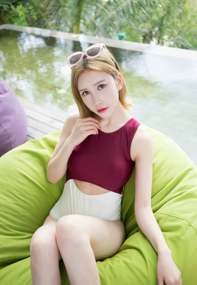 清新户外气质美女于姬Una靓丽写真