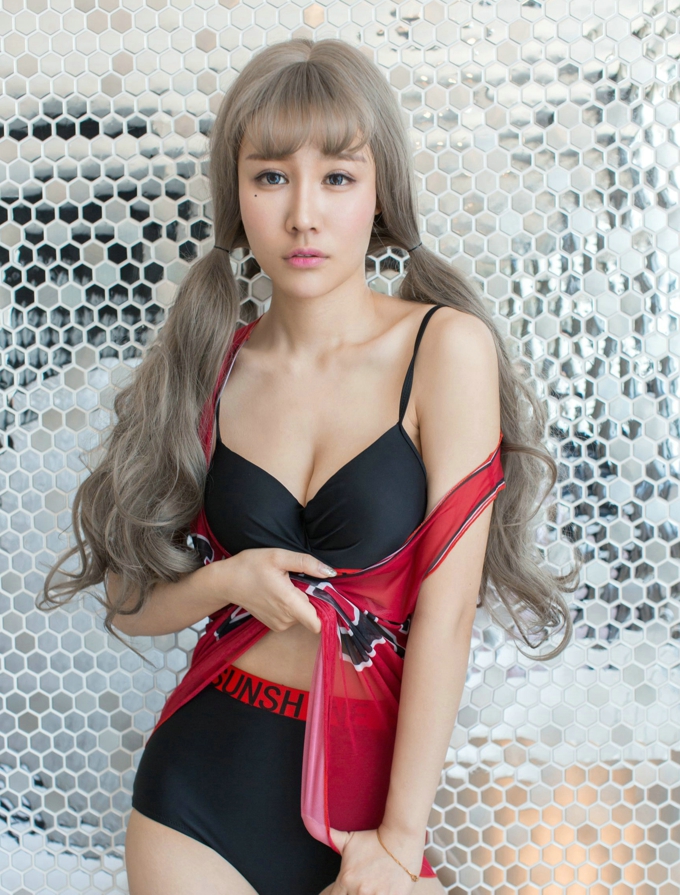 运动休闲内衣美乳可爱美女美盺Yumi性感诱惑美人妖娆写真