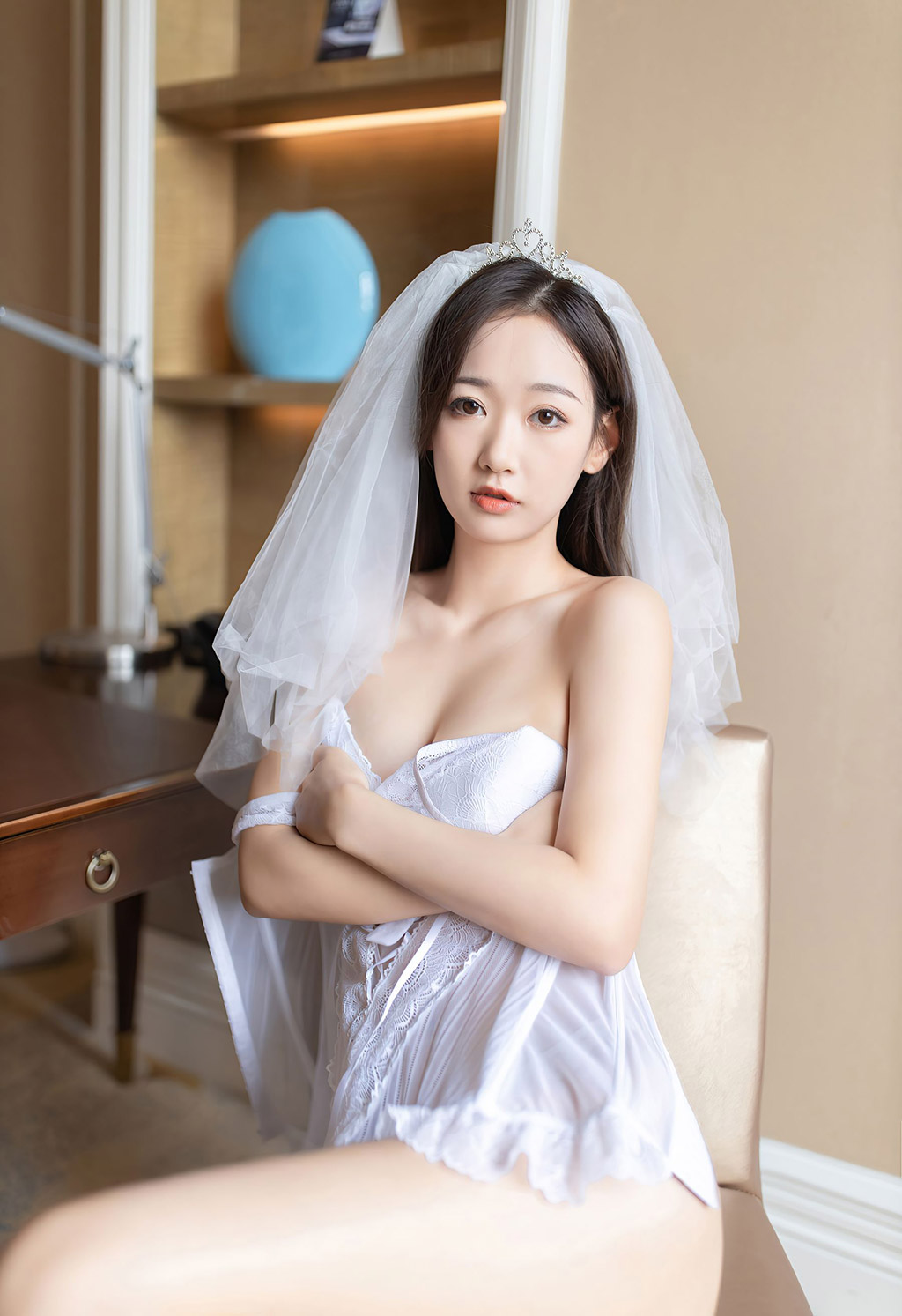唐安琪轻纱弥漫的婚纱女性的曼妙与魅力