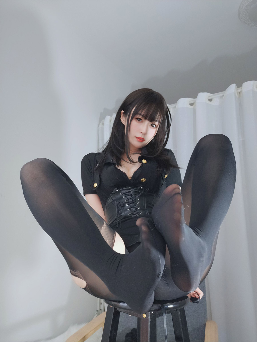 白银小姐姐COS福利抖S火辣撩人