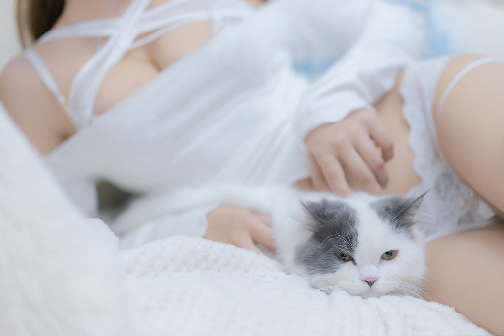 斗鱼米线线sama一只性福的猫猫
