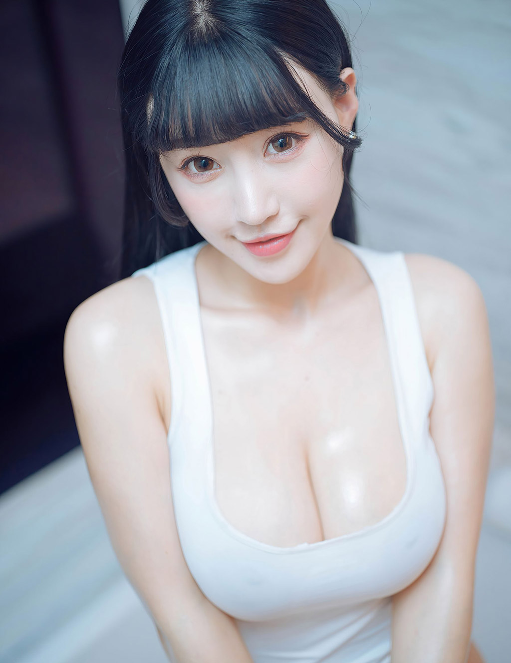 朱可儿Flower白色与粉色内衣的双重视觉魅惑