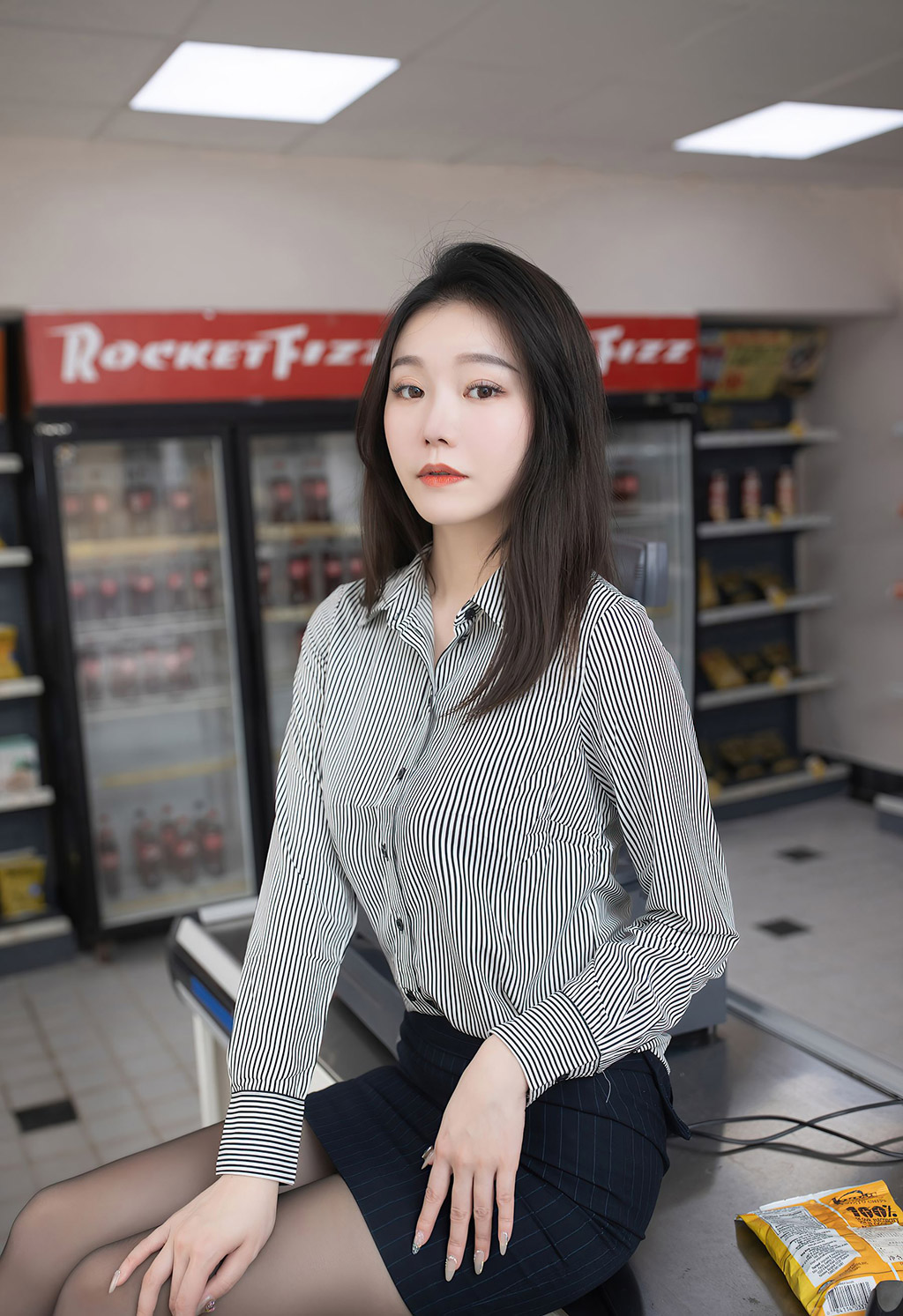 安然Maleah便利店职员主题写真