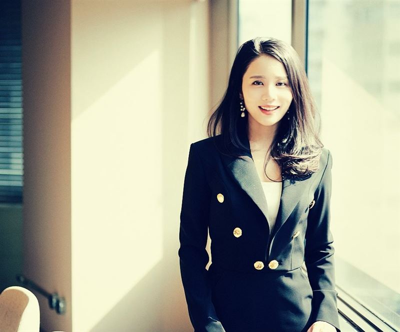前女演员居然是学霸！铃木凉美引退转战文坛 入围日本最高荣誉奖肯定