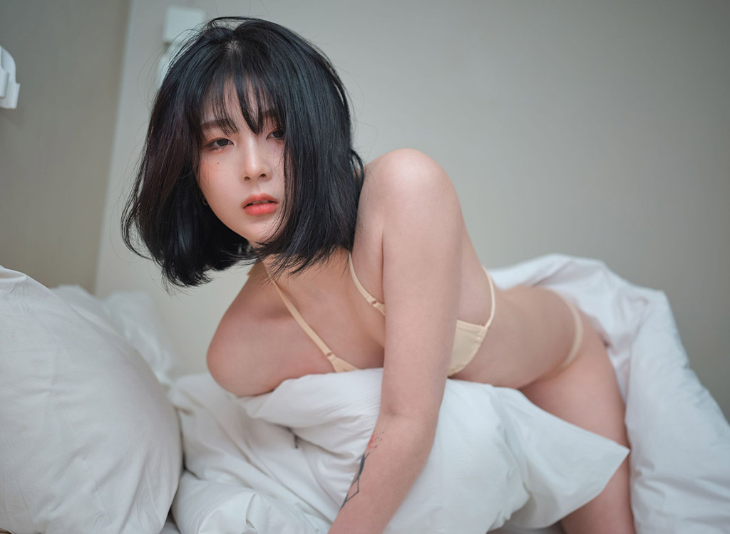 Isabella居家死库水情趣内衣诱惑