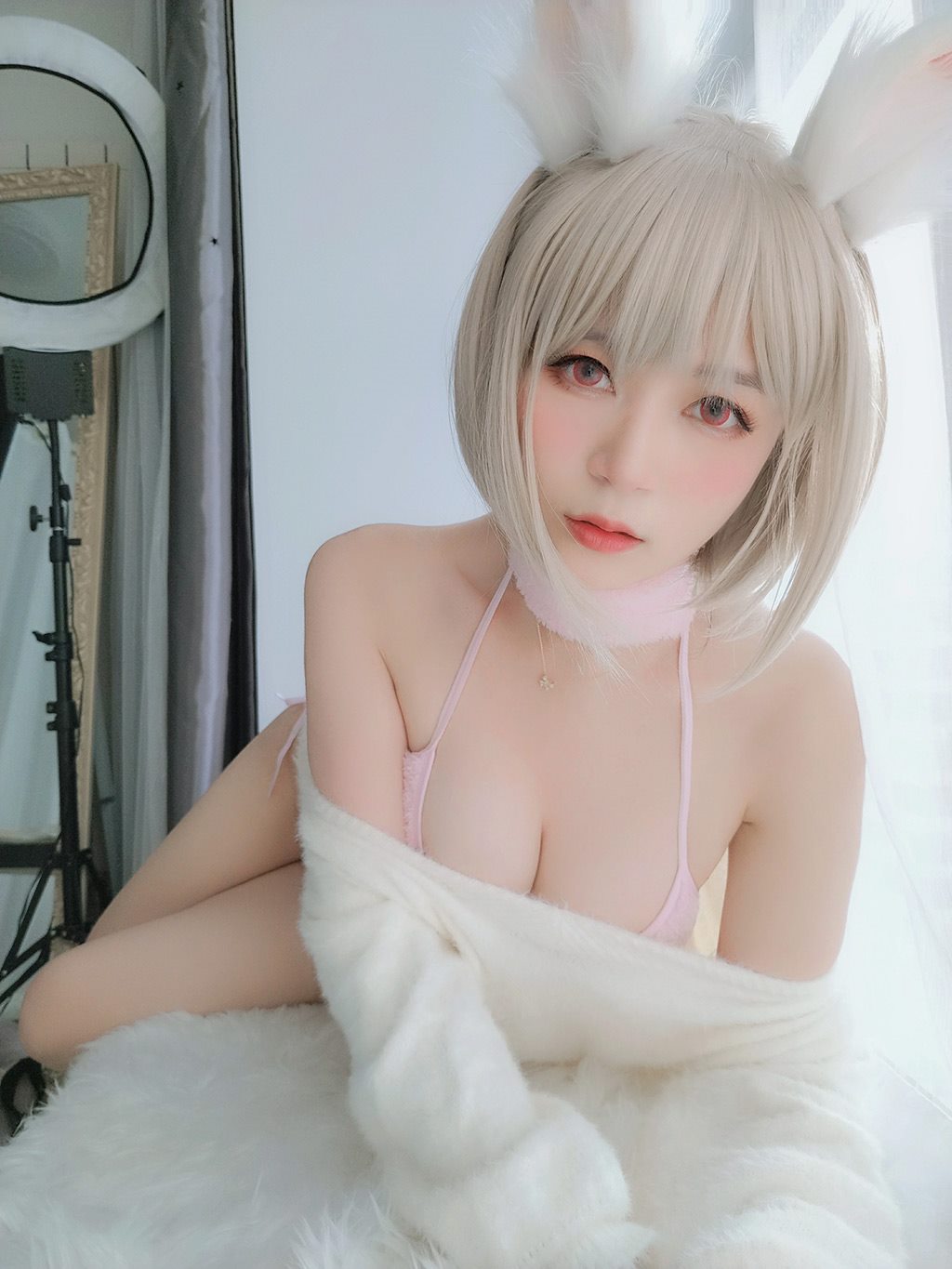性感少女白银81白色毛衣加粉色内衣性感私房写真集