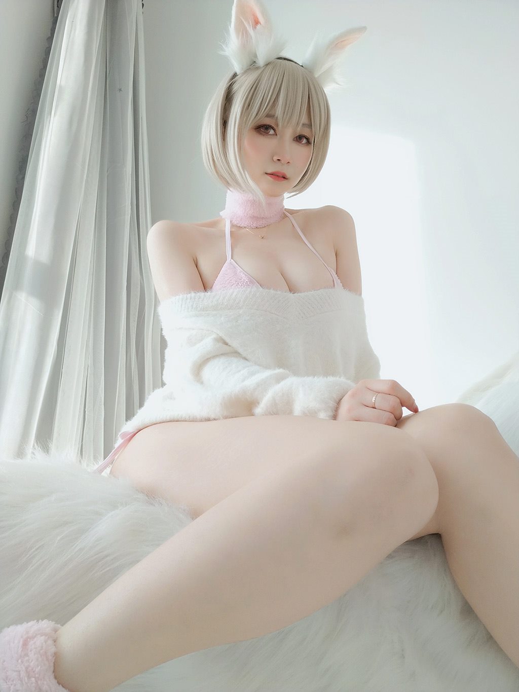 性感少女白银81白色毛衣加粉色内衣性感私房写真集