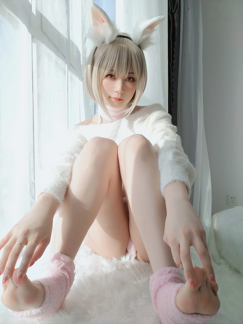 性感少女白银81白色毛衣加粉色内衣性感私房写真集