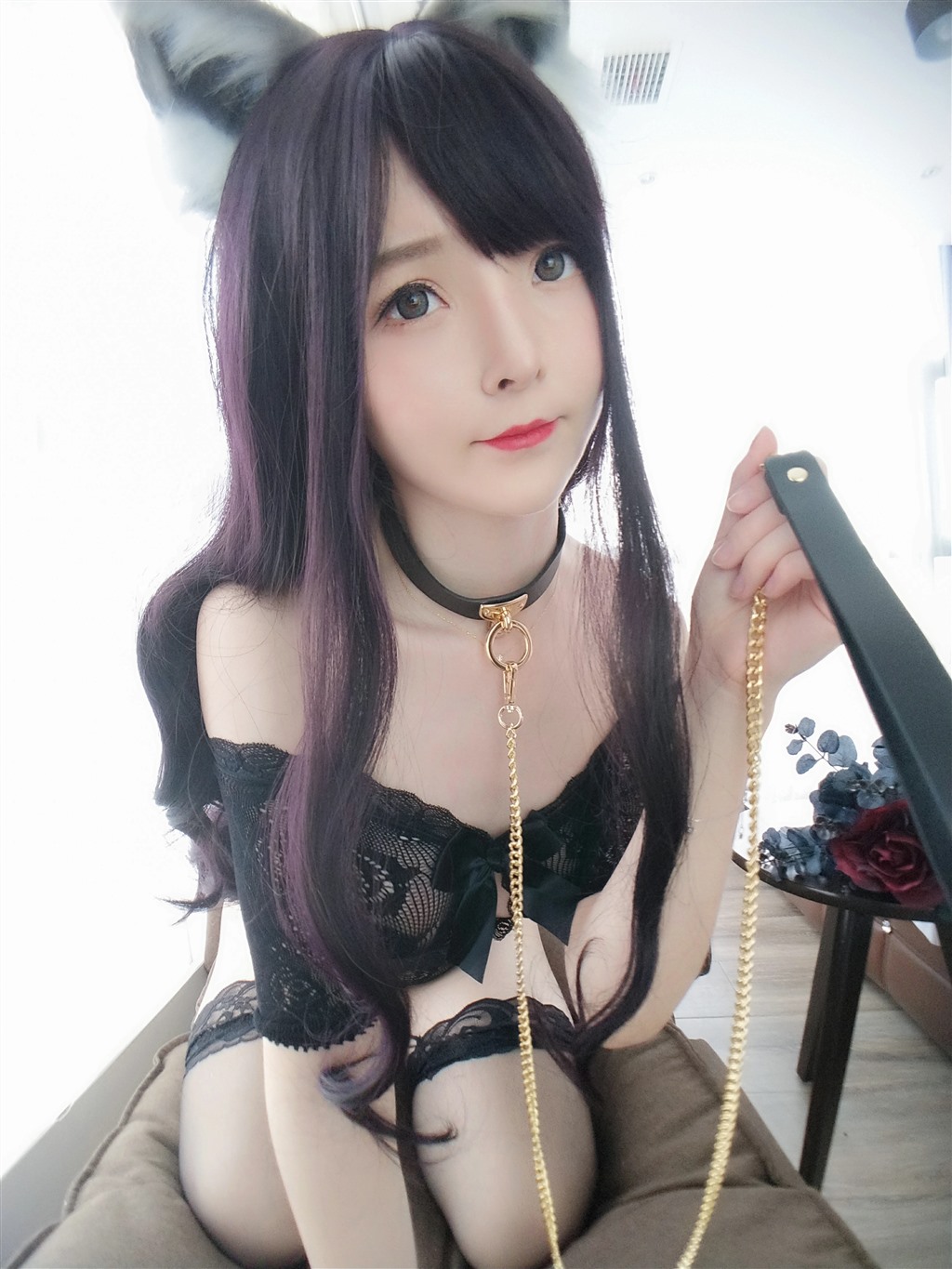 黑狐姐姐一小央泽黑色透视情趣内衣加黑丝美腿性感私房写真集