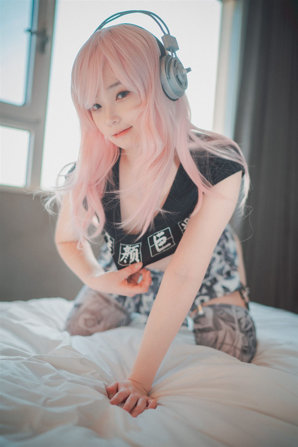 [DJAWA] BamBi - Sonico w Micro-top 写真套图
