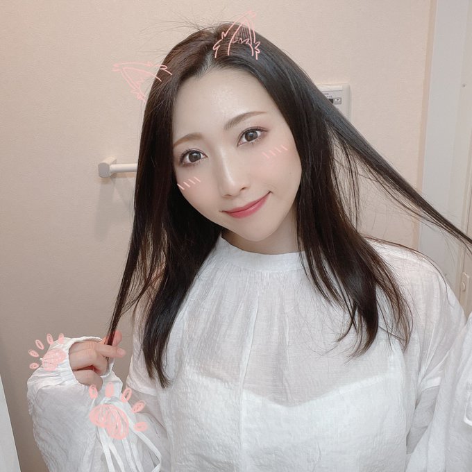 妩媚气质!F罩杯巨乳大姐姐“妃光莉”推特上万追踪还有激辣福利照!