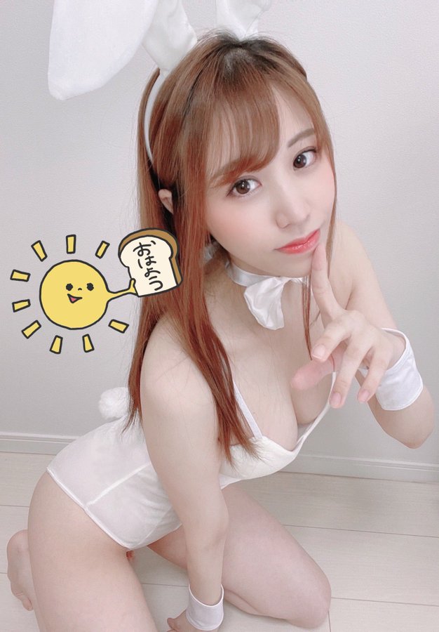 自拍高手!E罩杯气质美女“䌷莉绪”曾当过偶像兼声优、推特美照多到看不完!