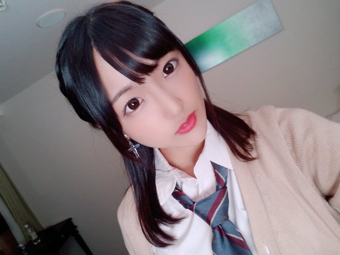 性感单眼皮！雪白F罩杯纤细美少女“夏爱梓”移籍事务所改名再战！