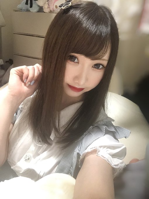 隐藏版素人！E罩杯黑长直美少女“椎名穗香”偶尔拍片最常出没在SOD酒吧和乐园！