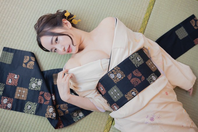 改名再战!F罩杯火辣美女黑川纱里奈改名“百永纱理奈”推特迈向8万追踪!
