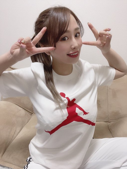 超乳小只马!K罩杯猛兽级上围Youtuber“桃乃梦”出道自曝拥有三国混血基因!