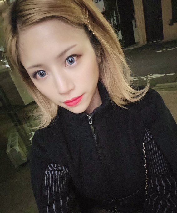 自曝害羞春梦内容！ 21岁美胸辣妹「冰堂莉莉亚」AV出道！