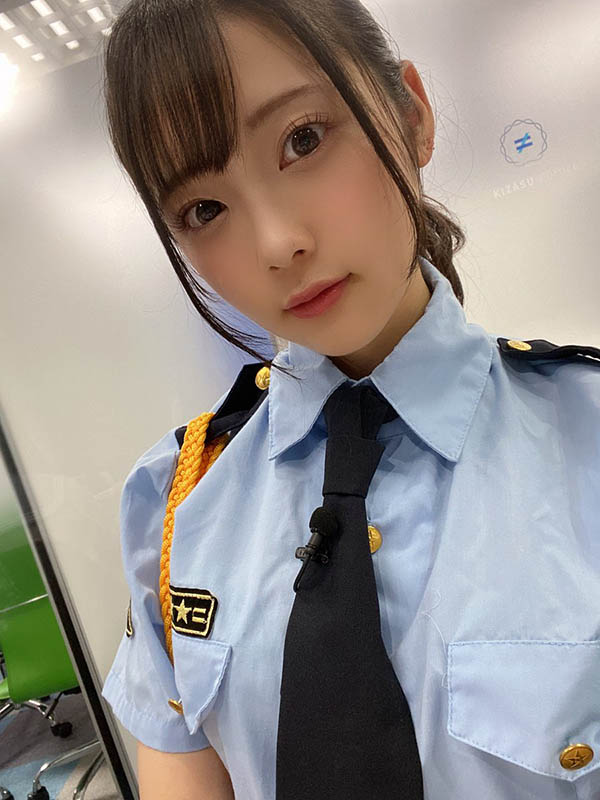 告别鼠年! 青春美少女新人「二叶绘麻」扮成性感小老鼠献上酥胸挥别2020!