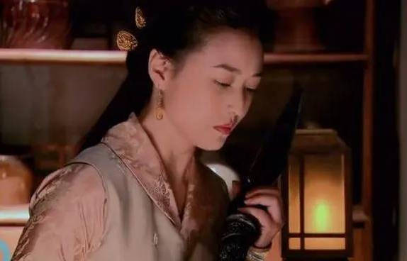盘点周海媚饰演过的经典角色 风格迥异深入人心