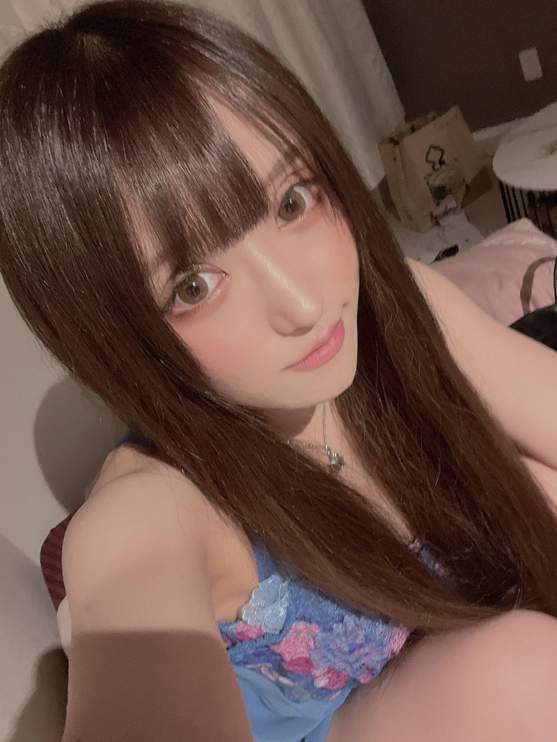 瞒不住！姐姐滑抖音「惊见妹妹色色谜片」 佐藤汐超崩溃：妈妈也看到了