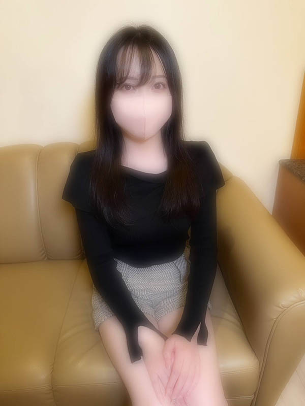 解密！那位不给糖就玩你的蛋、在无码片商加勒比初登场的小恶魔「冨㭴美绪」是？ ...
