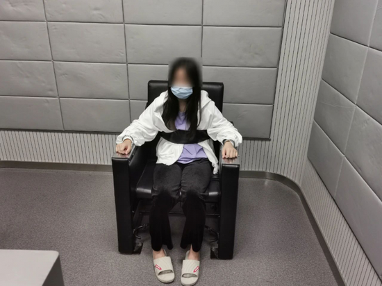美女主播网约车上做丢人事被抓:千万别让粉丝知道