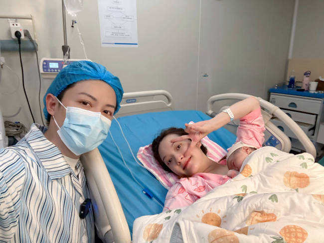 马雪阳官宣老婆产女：给大家报个喜，母女平安