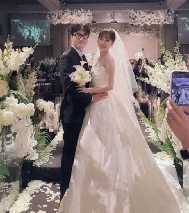 金宝罗结婚11个月后宣布离婚 曾出演《学校2015》