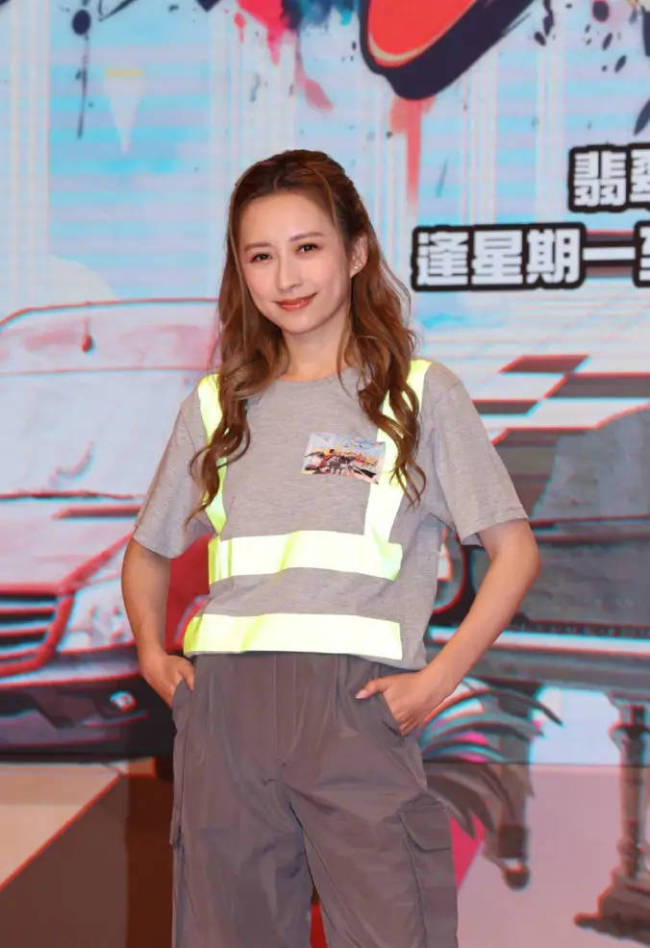 新晋TVB视后龚嘉欣否认离巢 早前改联络方式引争议