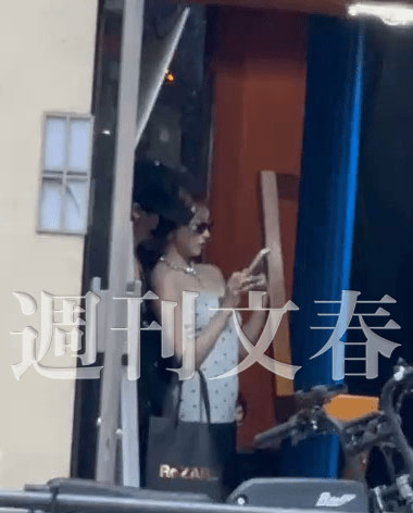 三张亲密的照片！这就是八挂杂志拍到的明日花！