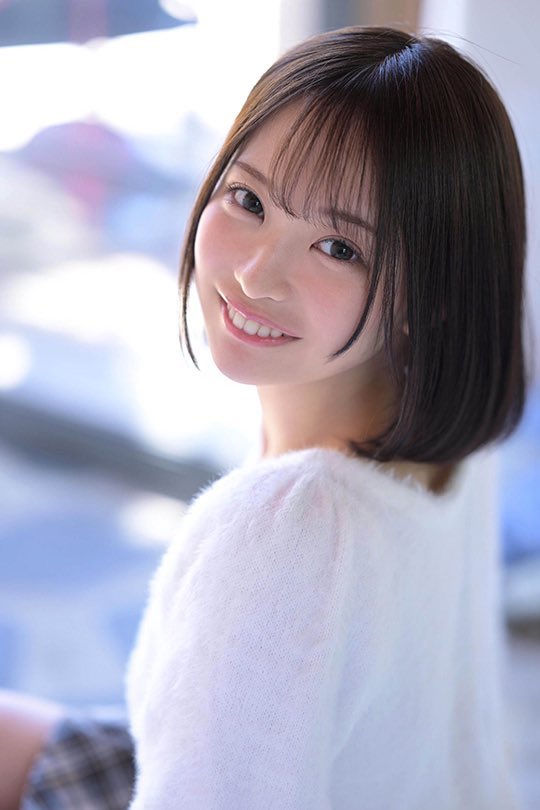 选美决赛佳丽变身AV新人 21岁F奶「日本最可爱学生妹」下海了！