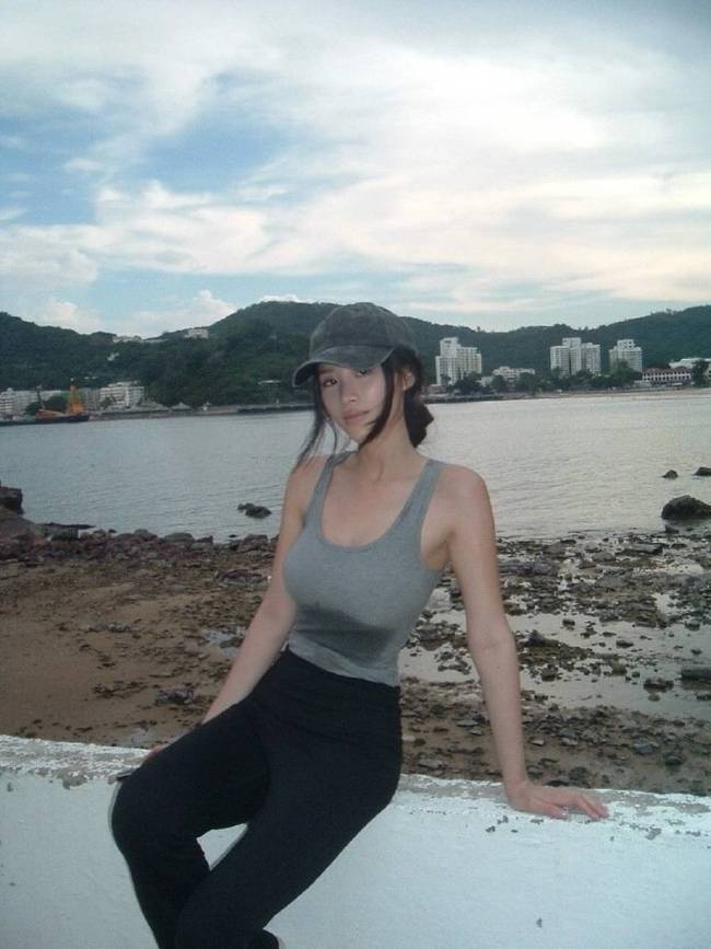 郭珮文晒登山照！秒变运动系美女香汗淋漓身材火辣