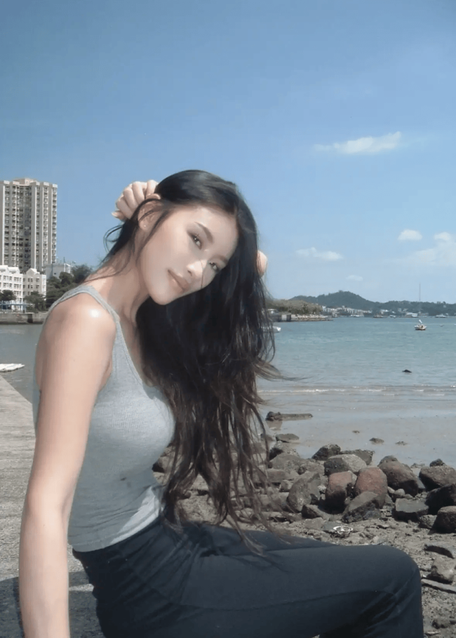 郭珮文晒登山照！秒变运动系美女香汗淋漓身材火辣