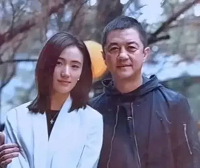 李亚鹏与妻子海哈金喜官宣离婚 婚姻仅维系三年
