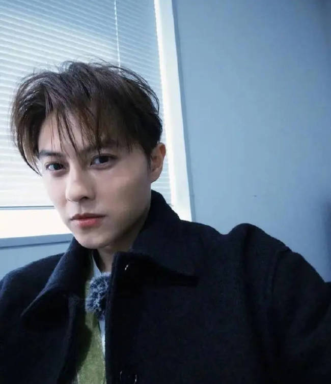 范姜彦曝王子邱胜翊插足他人婚姻:到现在还有往来