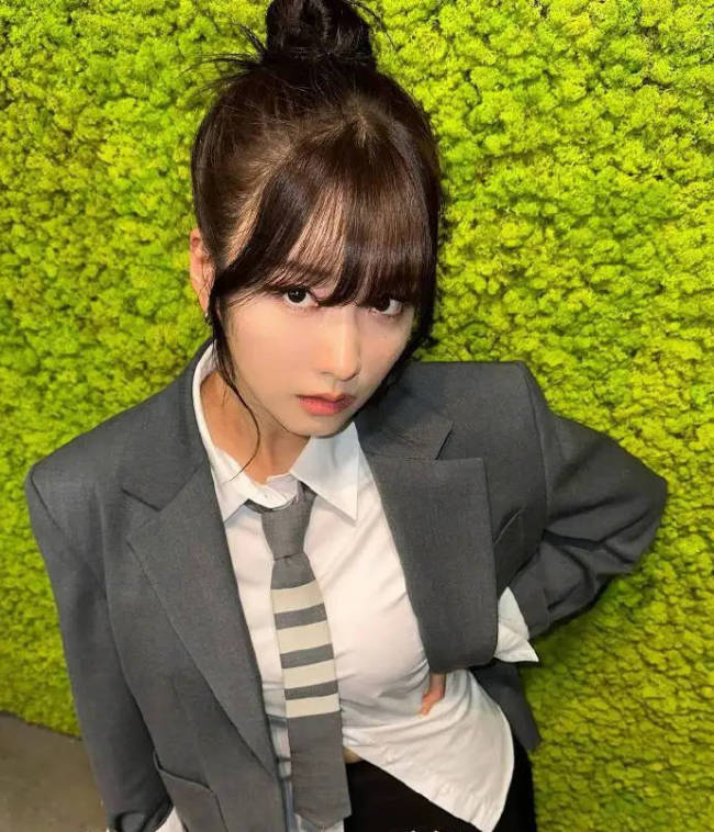 Apink尹普美官宣与制作人结婚 两人相差9岁恋爱9年