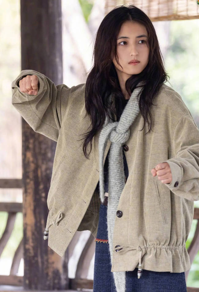 张子枫对接回应其受伤状况：当时已第一时间处理