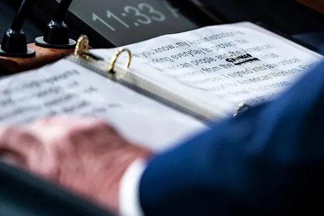 一夜之间，美国确诊人数差点翻倍 还甩锅中国？