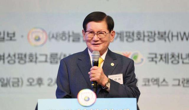 韩军下发新冠防疫指南 官兵当面汇报时要保持2米距离