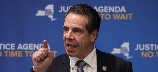 美军开进纽约抗击疫情,民众被吓得魂不附体 美军开进纽约抗击疫情,民众被吓得魂不附体