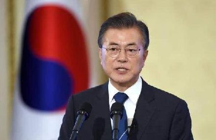 特朗普大言不惭地向韩国求援：能援助一些医疗设备吗？