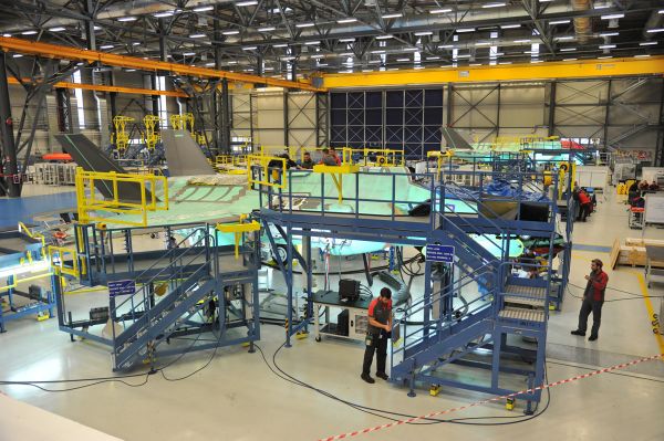 比“9·11”更糟糕 百年波音公司遭受重创 比“9·11”更糟糕 百年波音公司遭受重创