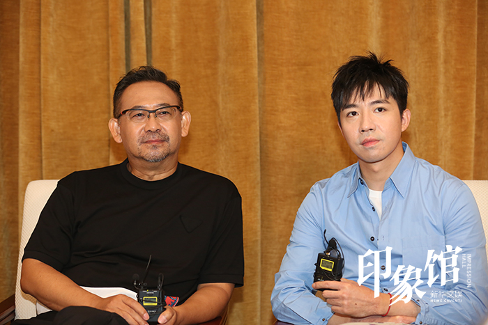 《八佰》:每个人物都演成了主角