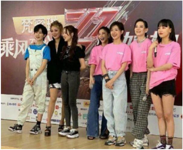 【吃瓜围观】乘风破浪的姐姐总导演秒删 具体是怎么一回事?